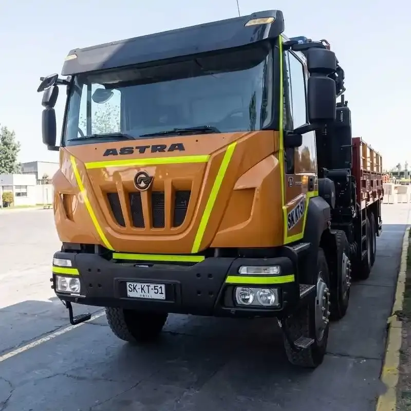Arriendo de Camión Pluma 11 Ton. Astra modelo Grúa PM 50.5PX en SK Rental con cobertura nacional.